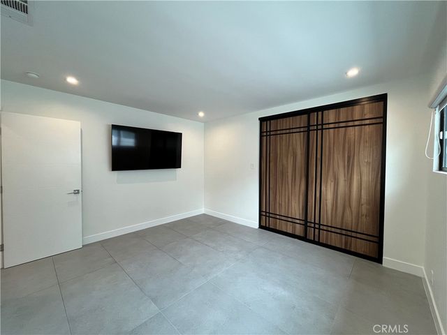 5735 Saloma, Van Nuys, CA 91411