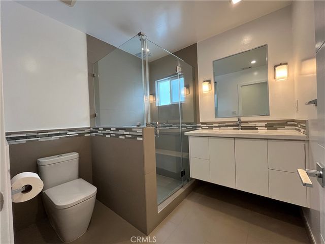 5735 Saloma, Van Nuys, CA 91411