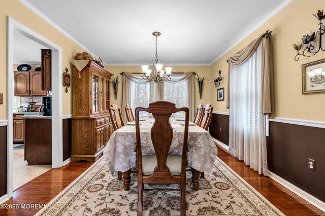 35 Brook Street, Farmingdale, NJ 07727