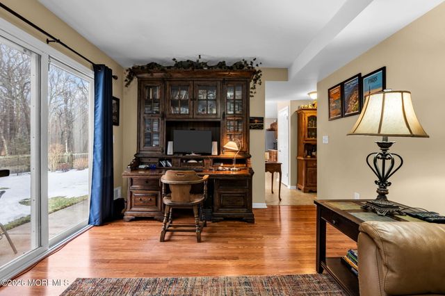 35 Brook Street, Farmingdale, NJ 07727