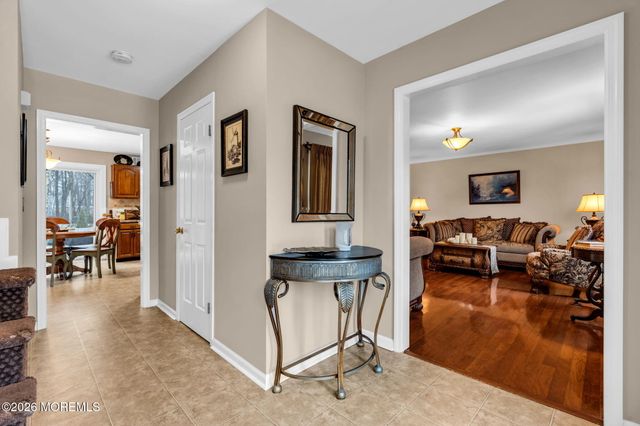35 Brook Street, Farmingdale, NJ 07727