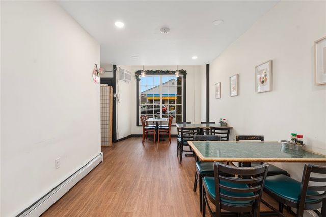 95 Warren Avenue, East Providence, RI 02914