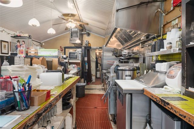 95 Warren Avenue, East Providence, RI 02914