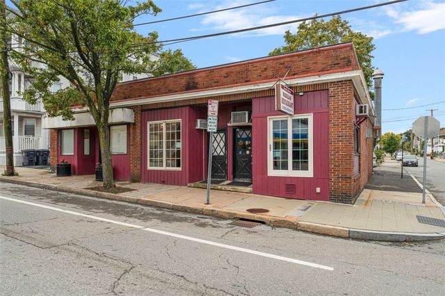 95 Warren Avenue, East Providence, RI 02914