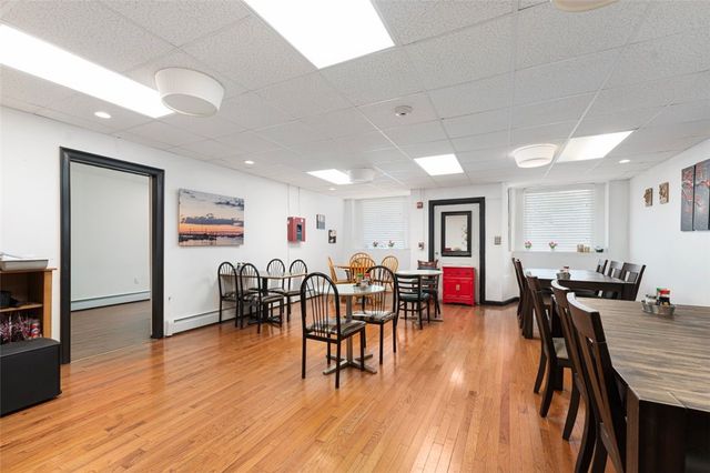 95 Warren Avenue, East Providence, RI 02914