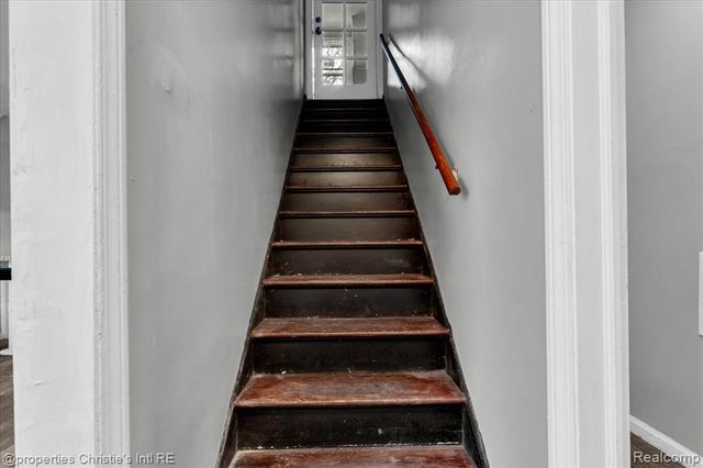 5281 Alter Road, Detroit, MI 48224