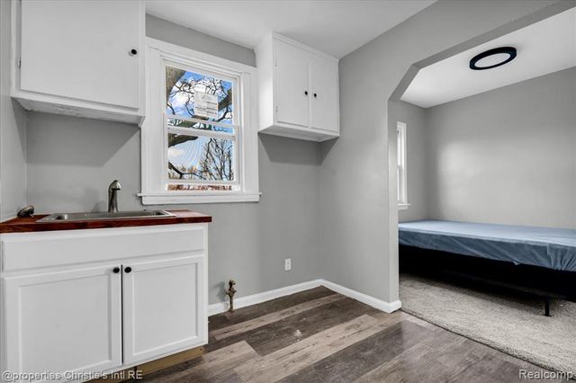 5281 Alter Road, Detroit, MI 48224