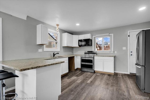 5281 Alter Road, Detroit, MI 48224