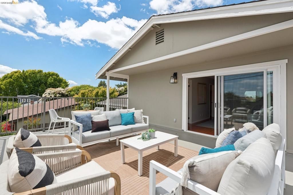 Image 19 of property listing at 6819 Blake St, El Cerrito, CA 94530