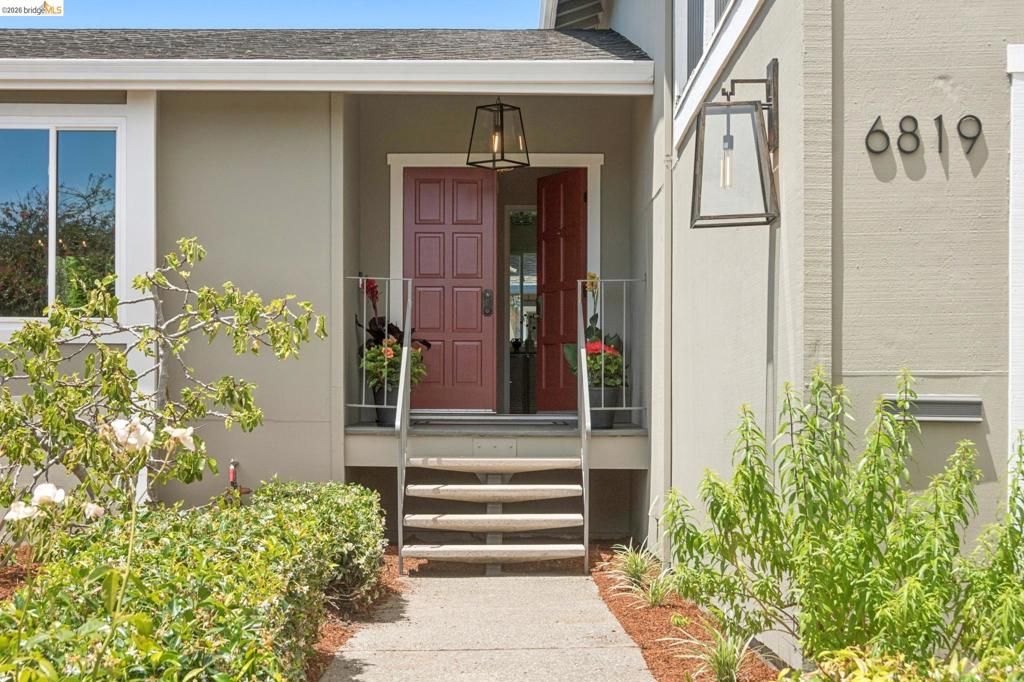 Image 2 of property listing at 6819 Blake St, El Cerrito, CA 94530