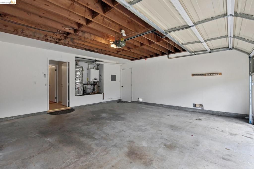 Image 36 of property listing at 6819 Blake St, El Cerrito, CA 94530