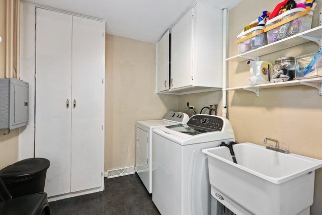 10228 W 151ST Street, Orland Park, IL 60462