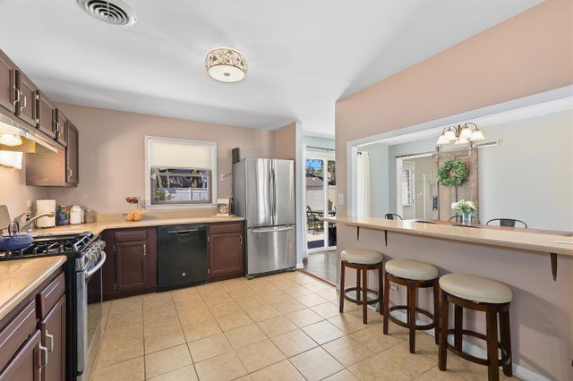 10228 W 151ST Street, Orland Park, IL 60462
