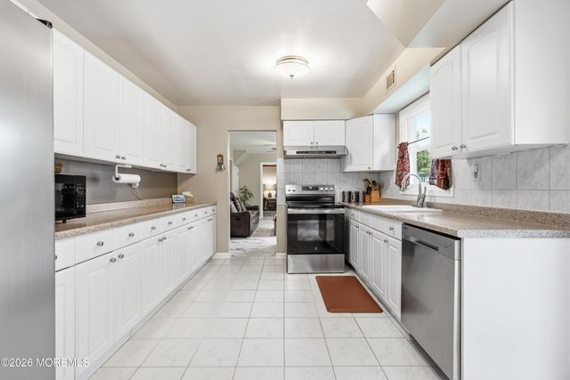 450 Iron Bridge Road, Freehold, NJ 07728