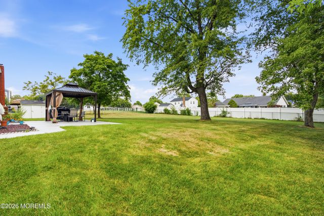 450 Iron Bridge Road, Freehold, NJ 07728