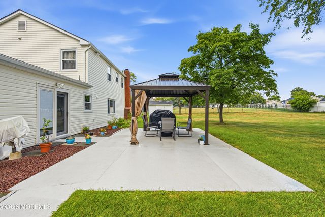 450 Iron Bridge Road, Freehold, NJ 07728