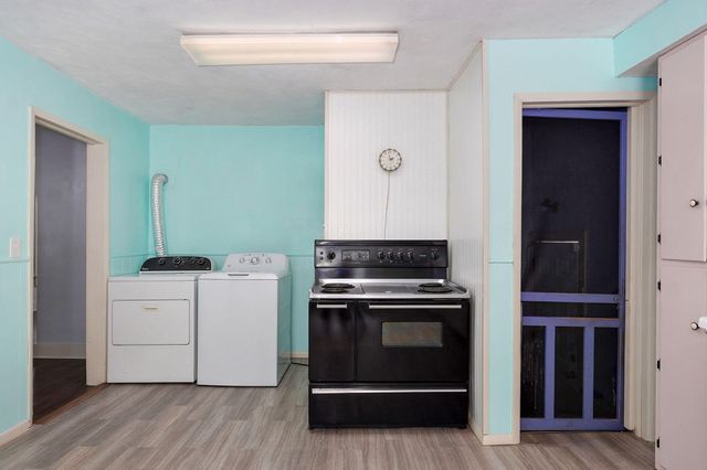 2119 West Farm Road 98, Springfield, MO 65803