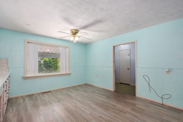 2119 West Farm Road 98, Springfield, MO 65803