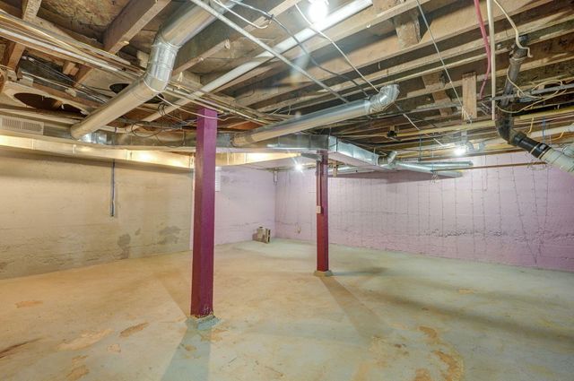 2119 West Farm Road 98, Springfield, MO 65803