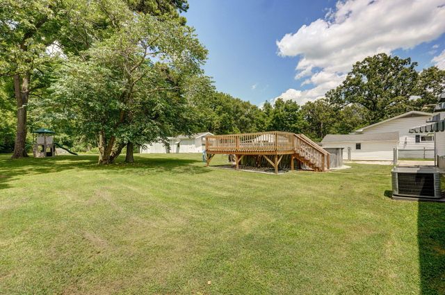 2119 West Farm Road 98, Springfield, MO 65803