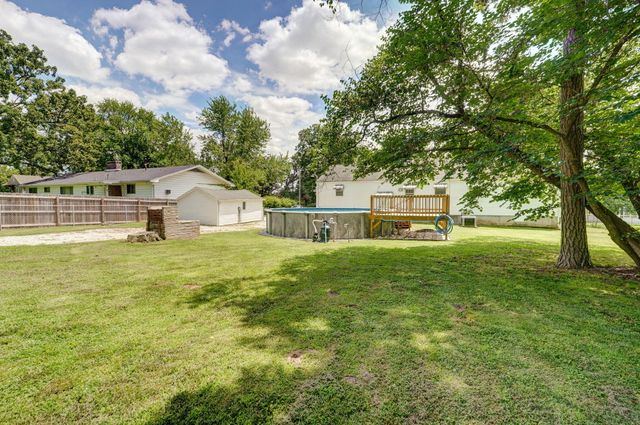 2119 West Farm Road 98, Springfield, MO 65803