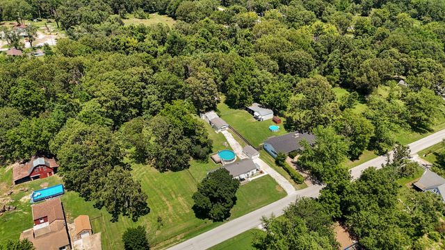 2119 West Farm Road 98, Springfield, MO 65803