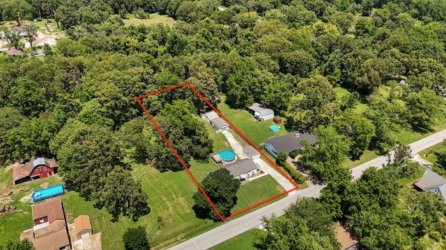 2119 West Farm Road 98, Springfield, MO 65803