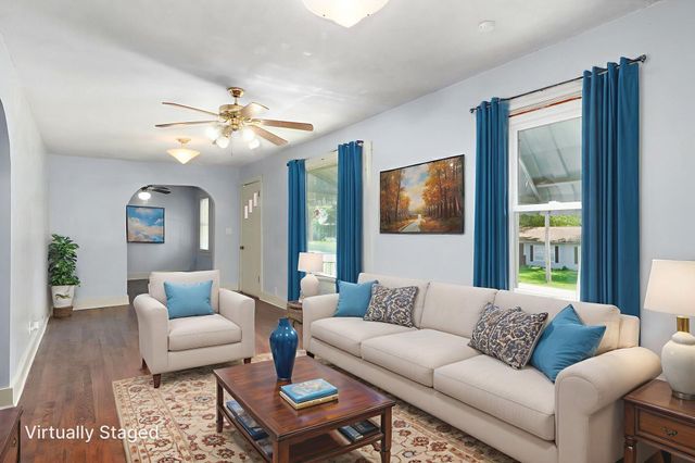 2119 West Farm Road 98, Springfield, MO 65803