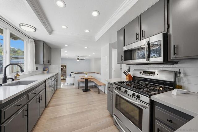 10218 Pebble Beach Drive, Santee, CA 92071