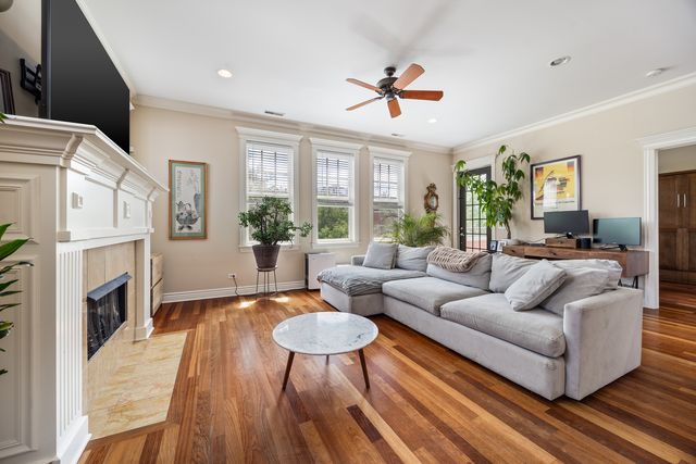 1148 W Monroe Street 3SE, Chicago, IL 60607