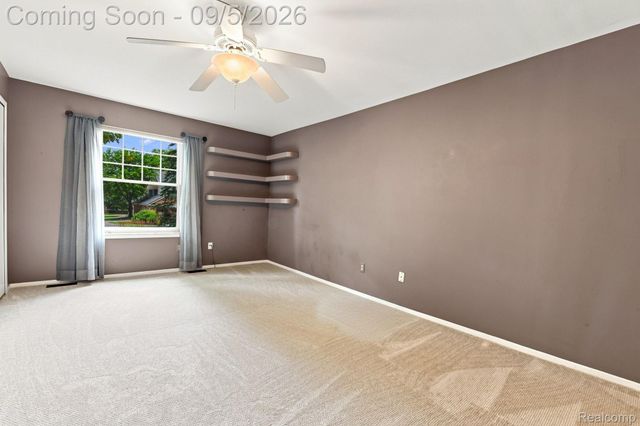 29690 Pine Ridge Circle, Farmington Hills, MI 48331