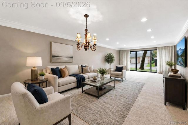 29690 Pine Ridge Circle, Farmington Hills, MI 48331