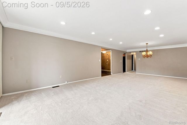 29690 Pine Ridge Circle, Farmington Hills, MI 48331