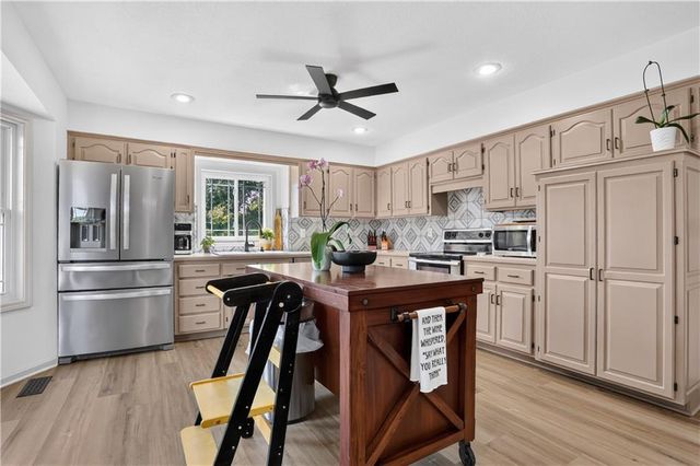 19207 NE 128th Street, Kearney, MO 64060