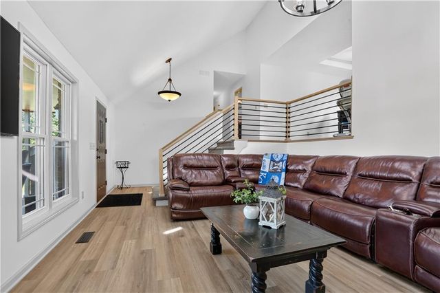 19207 NE 128th Street, Kearney, MO 64060