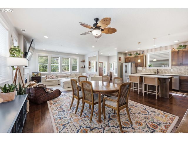 28784 Sw GENEVA Loop, Wilsonville, OR 97070
