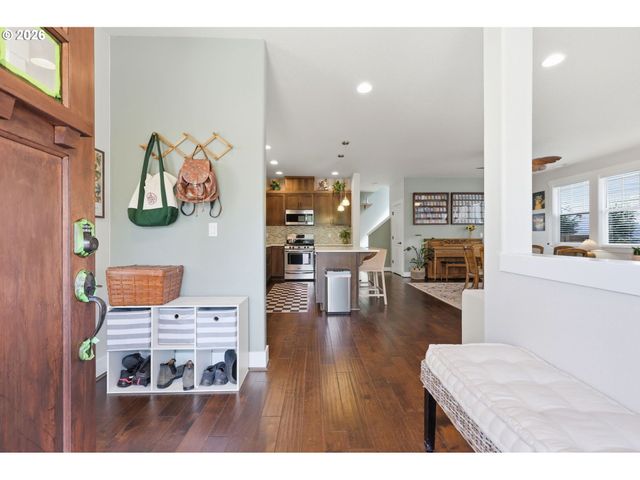 28784 Sw GENEVA Loop, Wilsonville, OR 97070