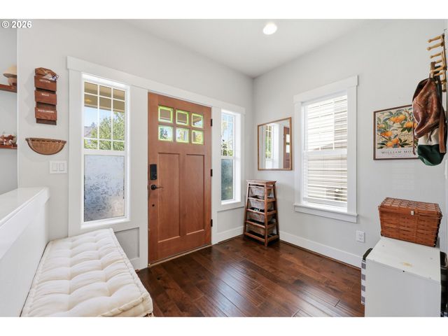 28784 Sw GENEVA Loop, Wilsonville, OR 97070