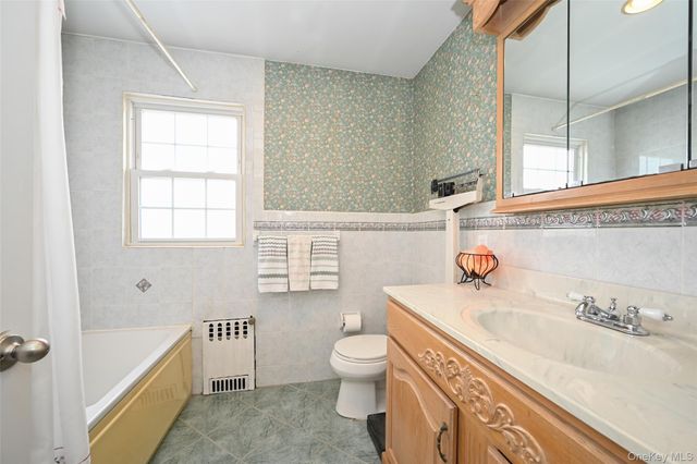 219 Floral Boulevard, Floral Park, NY 11001