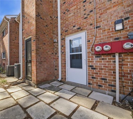 811 Spencer CT, Virginia Beach, VA 23451