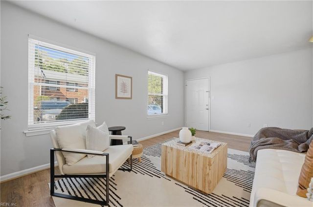 811 Spencer CT, Virginia Beach, VA 23451