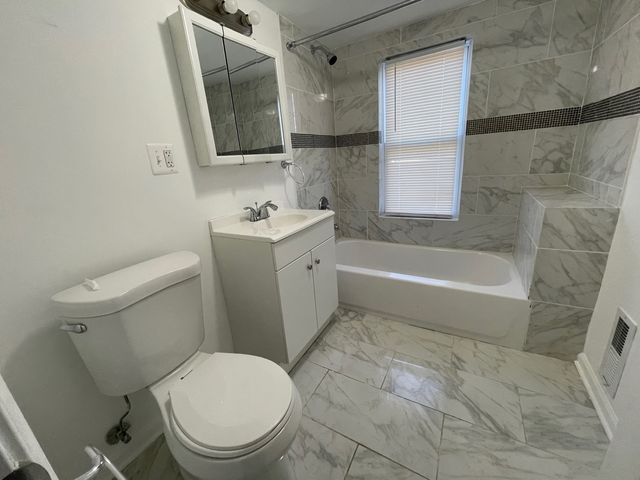 3724 Ruby Street, Schiller Park, IL 60176