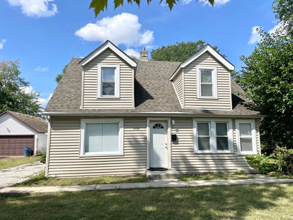 3724 Ruby Street, Schiller Park, IL 60176