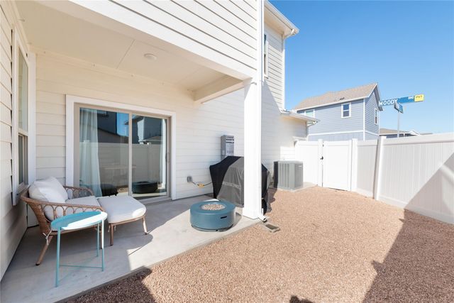 7817 Moody BND, Austin, TX 78744