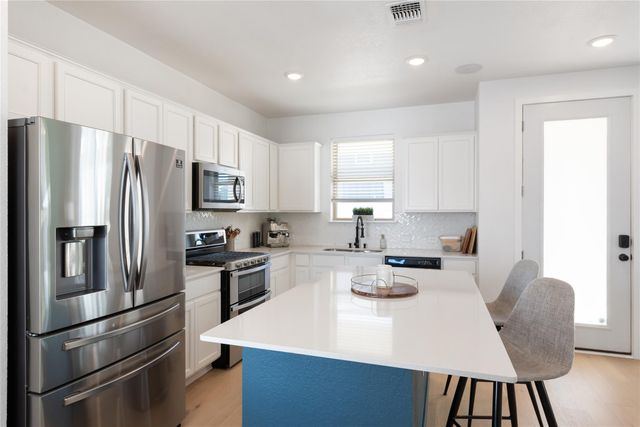 7817 Moody BND, Austin, TX 78744