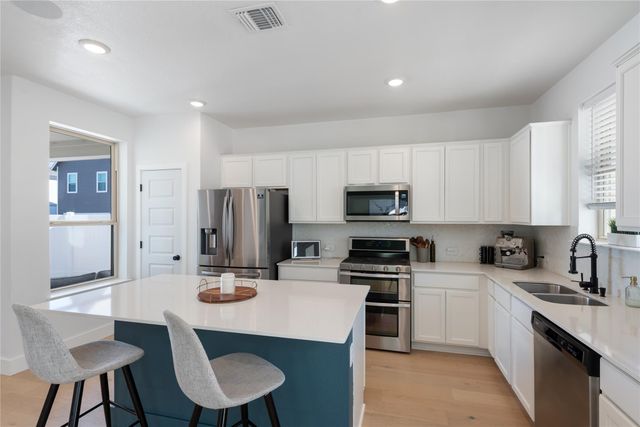 7817 Moody BND, Austin, TX 78744