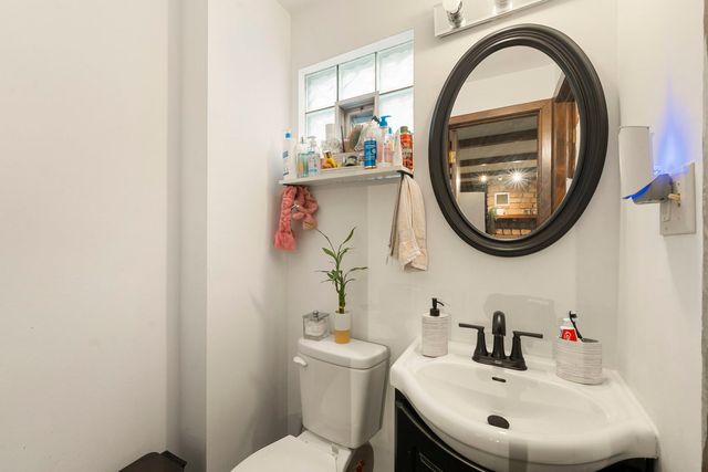 2449 Leyden Avenue, River Grove, IL 60171