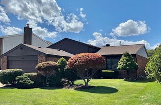 250 Anita Street, Des Plaines, IL 60016