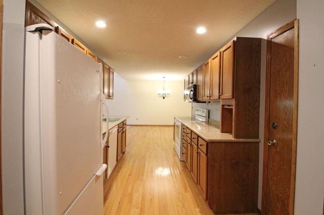 207 Primrose Court, Vadnais Heights, MN 55127