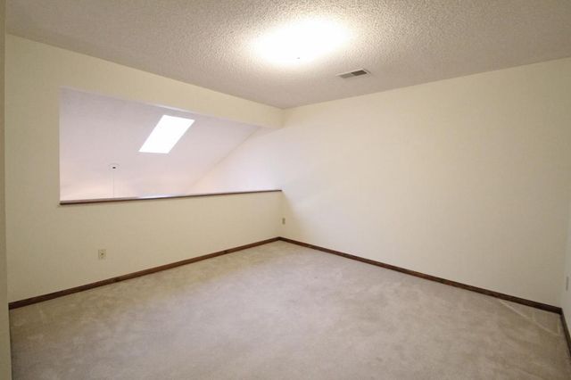 207 Primrose Court, Vadnais Heights, MN 55127